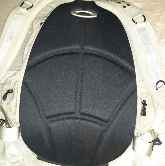 COPY - Oakley Icon Backpack Tan in Color - Picture 3 of 14